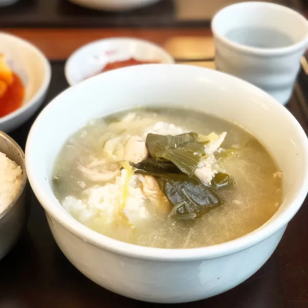 청안식탁 사진 2