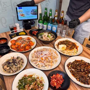 Dowonbanjeom Hyeonpung Techno