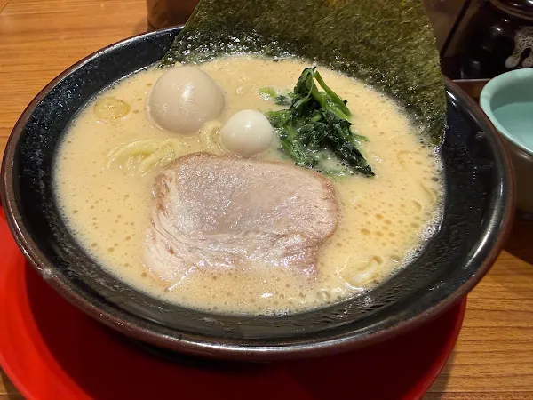 横浜家系ラーメン 角蔵家 사진 4