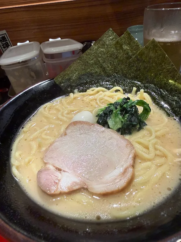 横浜家系ラーメン 角蔵家 사진 5