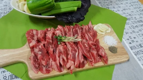 숯불애생고기 사진 2