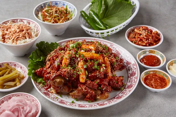 장군숯불족발 사진 3