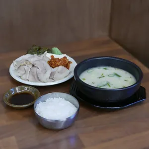 영진돼지국밥 본점