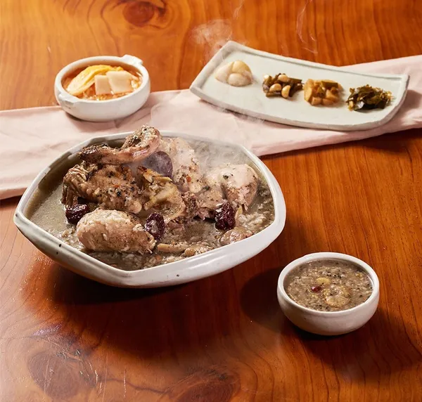 큰나무집 궁중약백숙 사진 2