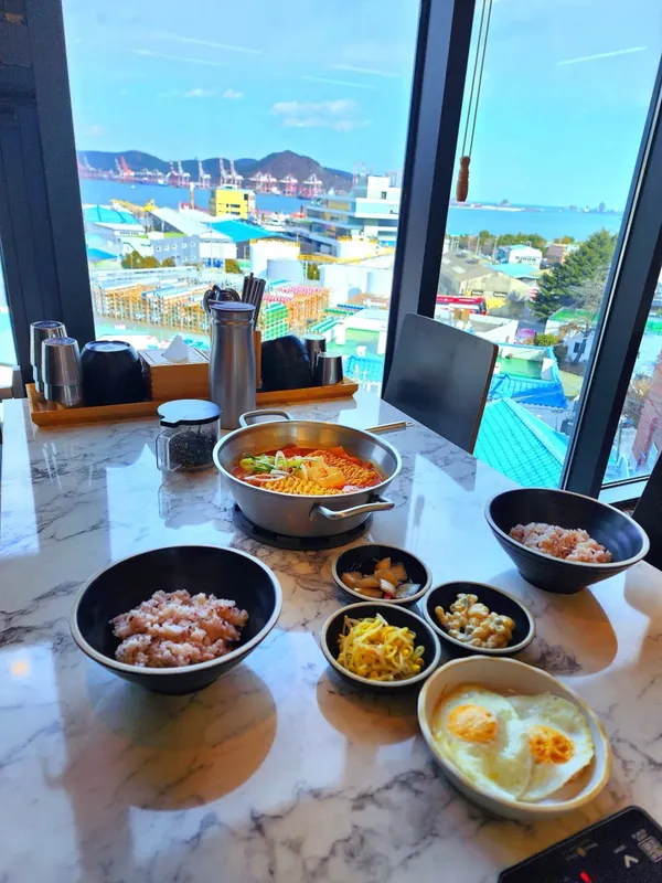 시골통돼지볶음 영도점