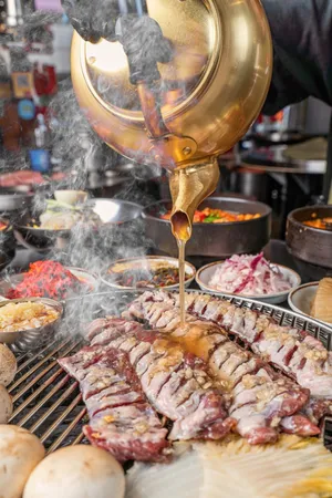 Kkirugine Punghojangcheon