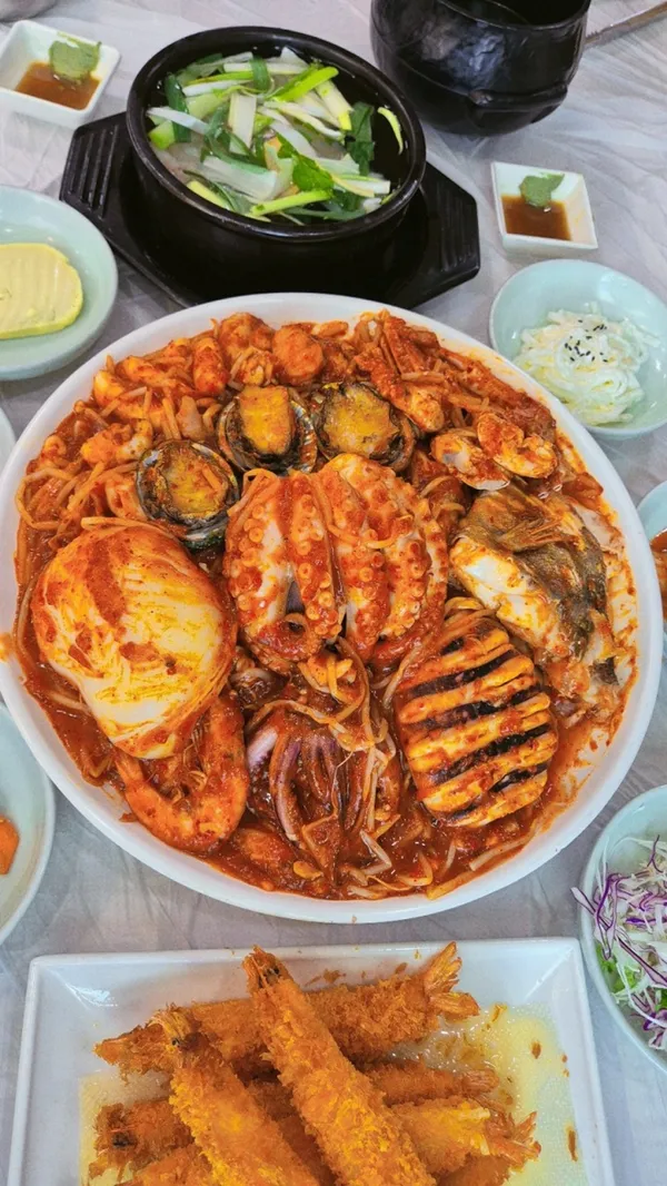 청마루대구뽈찜 거제본점 사진 2