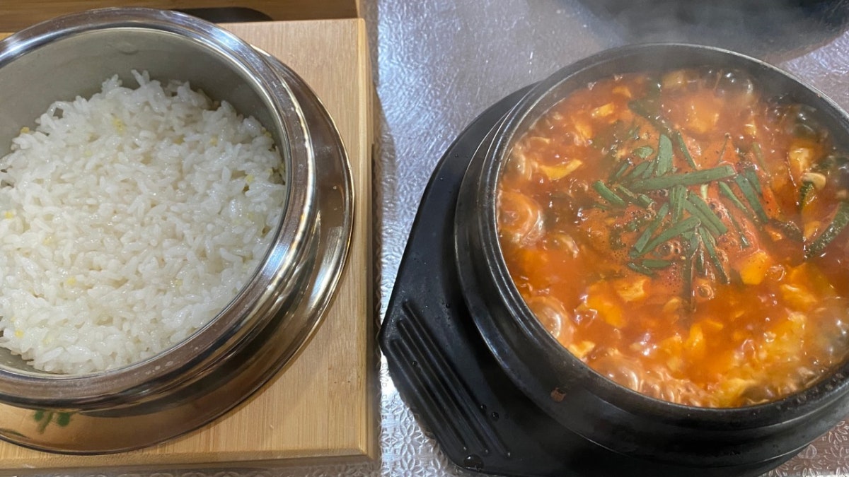 콩세상웰빙솥밥 사진 3