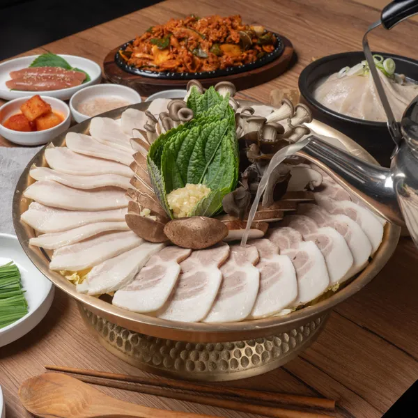 유성옥 돼지국밥 서초본점