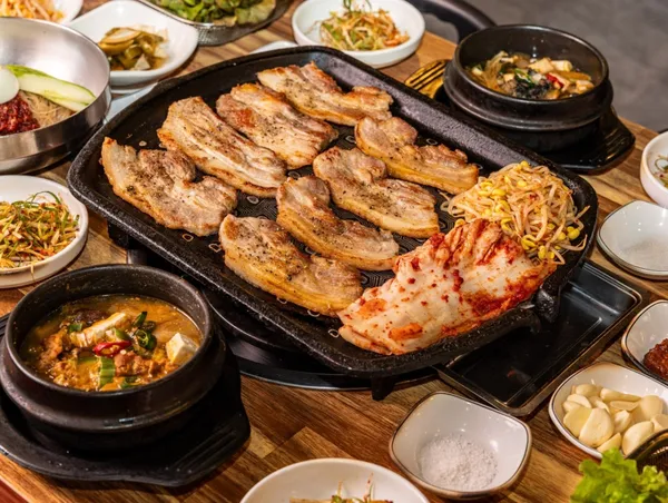 충무로 2층집