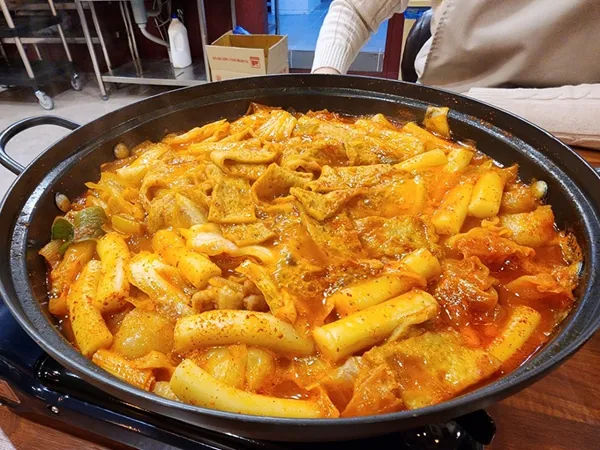 은희네 온집닭떡볶이 상도본점 사진 3