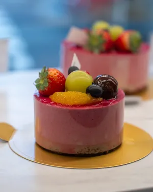 シェ・リュイ 代官山店ホールケーキ