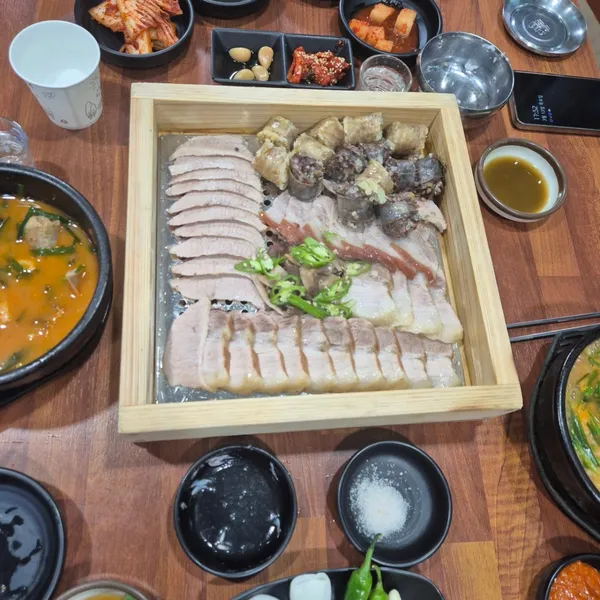 Seolbong Dwaeji Gukbap, photo 3