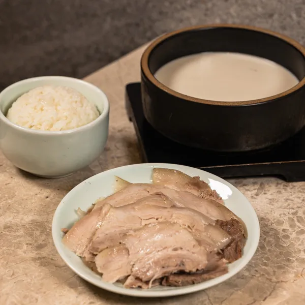 거대돼지국밥 사진 3