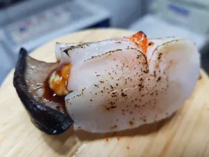 スシヒロミ シンゴク本店