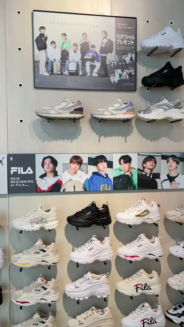 ABC-MART GRAND STAGE Ginza 사진 2