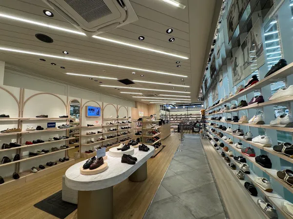 ABC-MART GRAND STAGE Ginza 사진 4