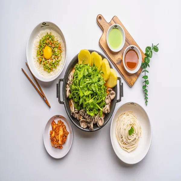 등촌샤브칼국수 신촌점 사진 2