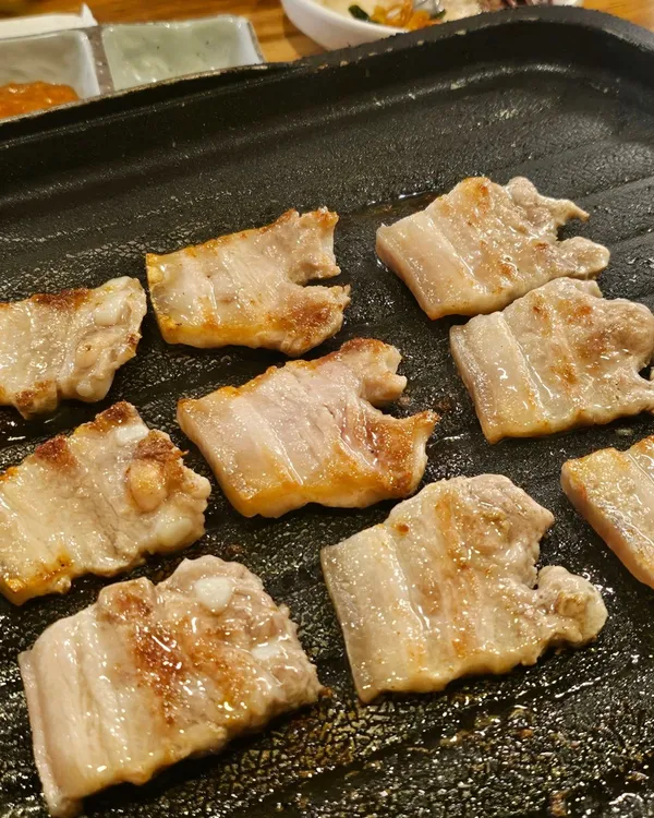 술술돼지 사진 5