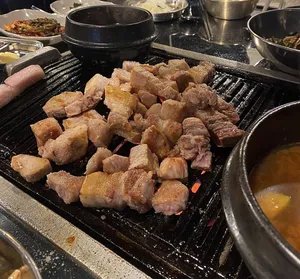 Gogiguwojuneun Yeontanjip