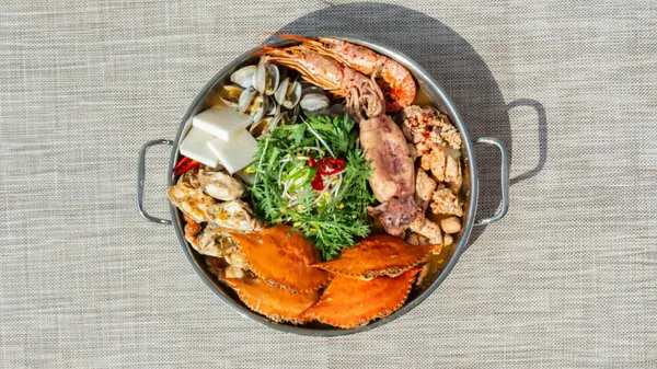 연평도꽃게탕보리밥 오이도 거북섬점 사진 4