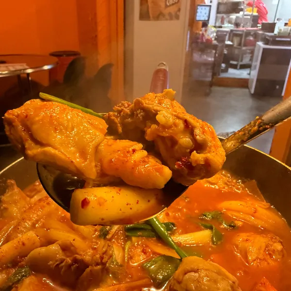 Ihwa Pocha Yeonsinnae