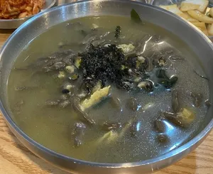 チュンムンスドゥリボマルカルグクス