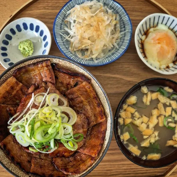 공반 군자 사진 2