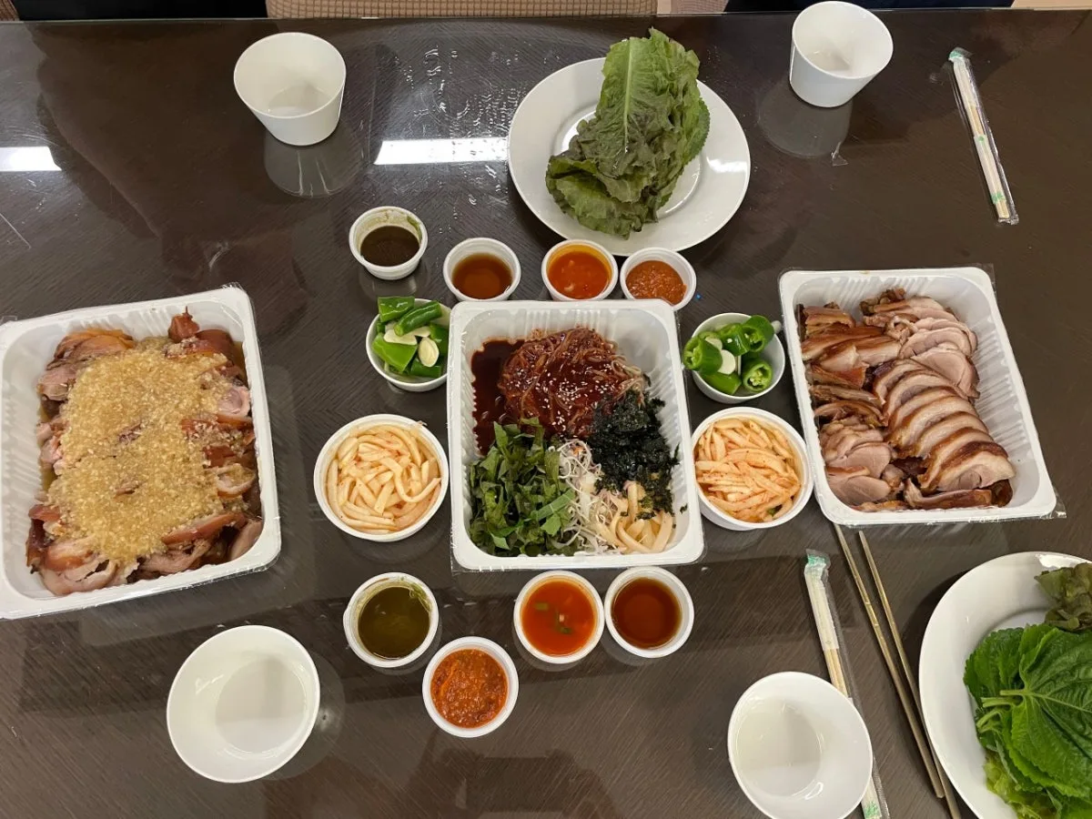 Pyeongando Jokbal, main photo