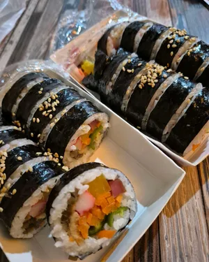 Myeongpumdallingimbap