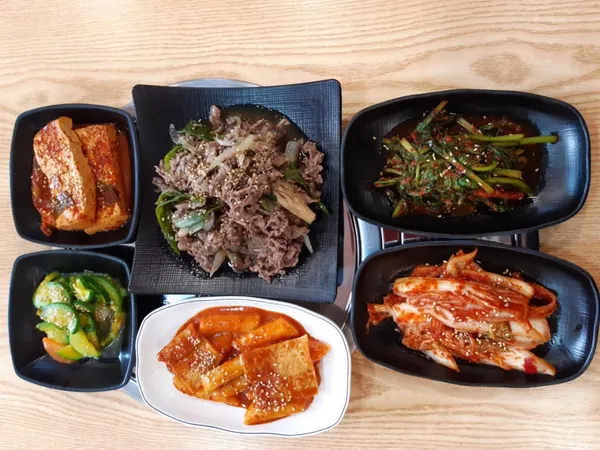 명진집밥&삼겹살 사진 2