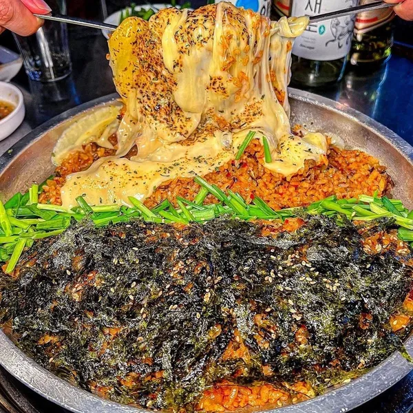 신촌부추곱창 신촌본점 사진 2