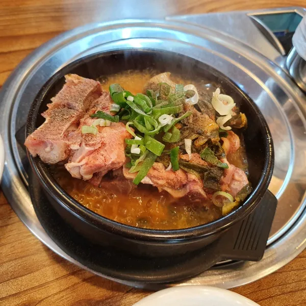 행복한감자탕 본점 사진 2