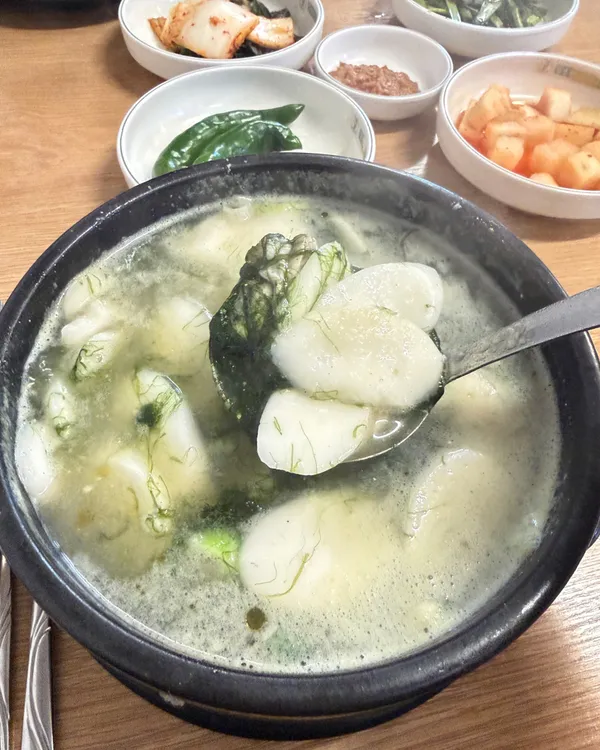 김명자굴국밥전문점 북창점 사진 5