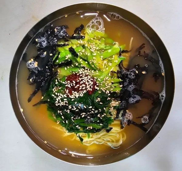 HD명품국수 사진 3