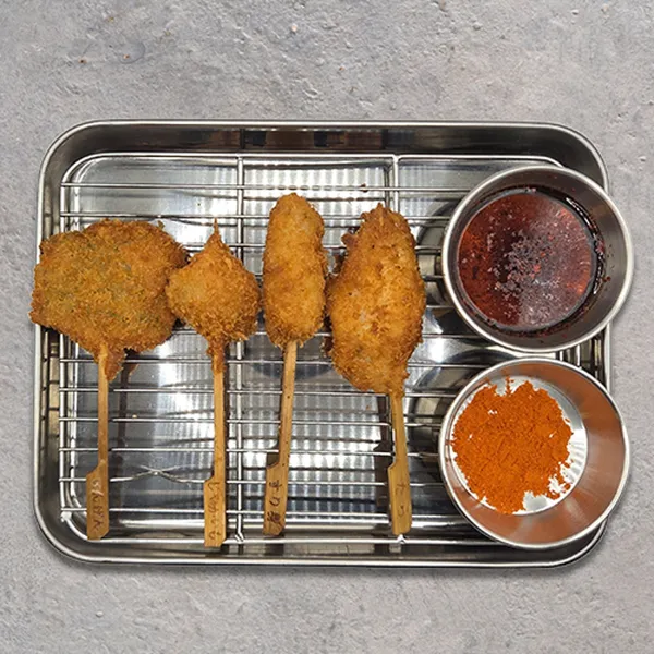 교장맥주 홍대입구역점 사진 2