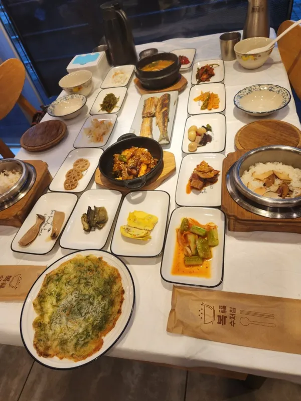 지중해송이솥밥 사진 2