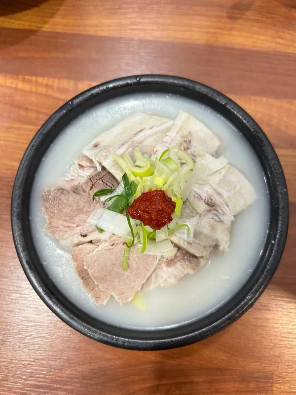 부산토박이돼지국밥 광안본점 사진 2