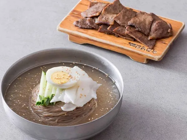 육쌈냉면 사가정역점 사진 2