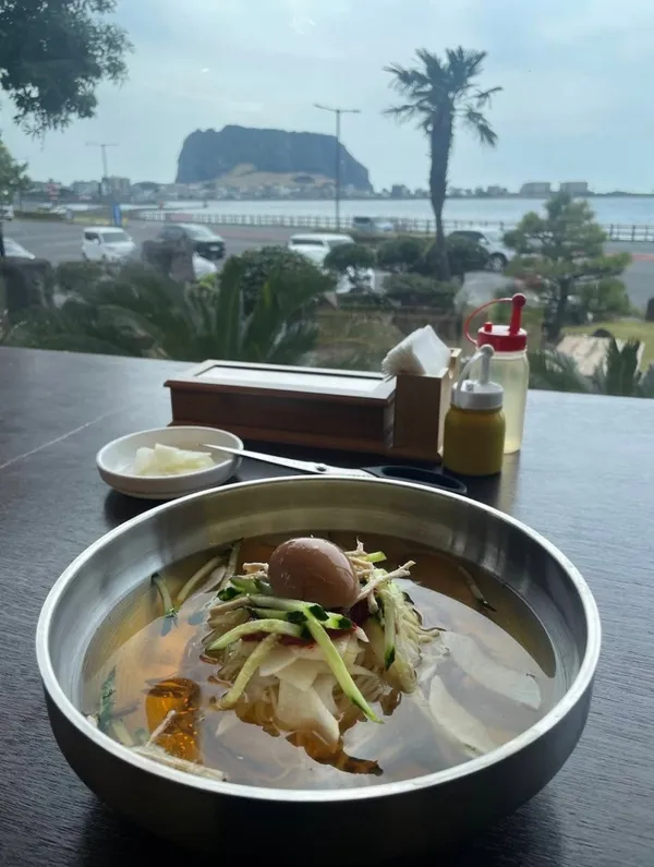 자연과사람들 밀면 성산점 사진 3