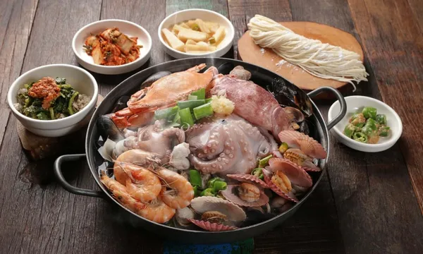 해물왕창칼국수 사진 2