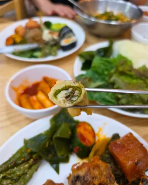 고향정한식뷔페