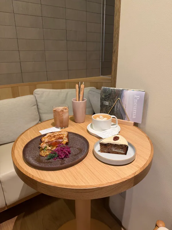 Wood berry Coffee Ooimachi Shop, photo 3