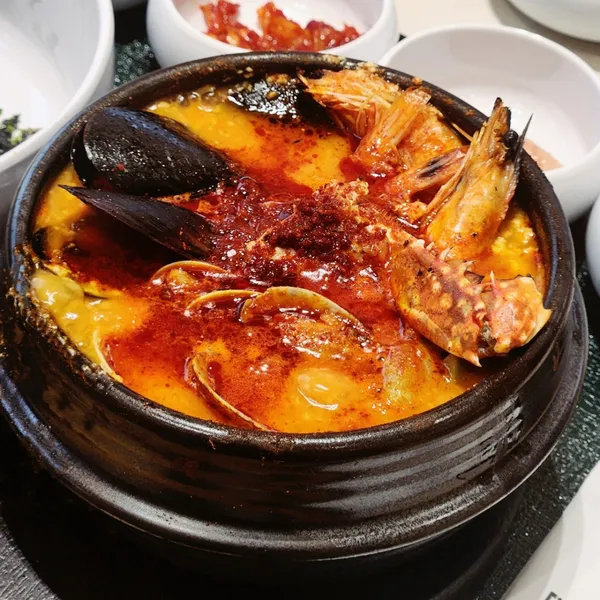 천마 맷돌순두부 황리단길점 사진 4