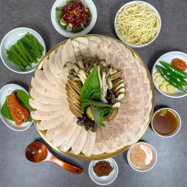 Yuseongok Dwaeji Gukbap Seocho Main Branch, photo 3
