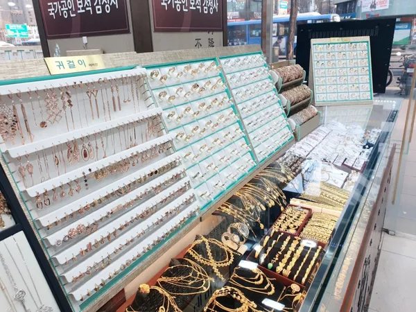 데미안 사진 2