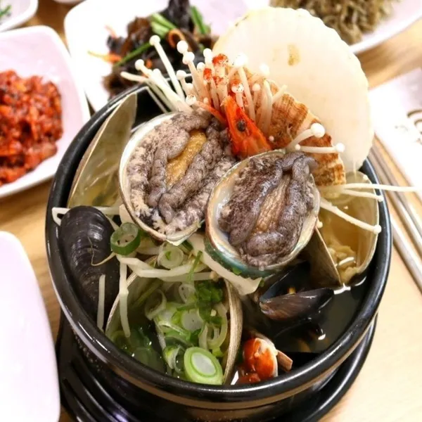 팔도전복해물뚝배기 사진 2
