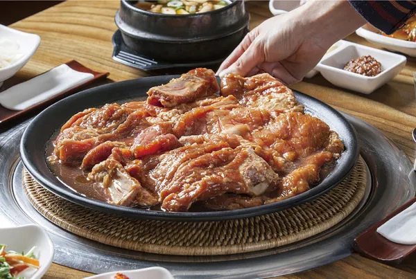 화로숯불갈비 돈마을 사진 2