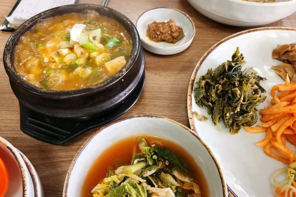 장동감나무집보리밥 사진 5