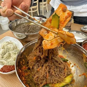 Haeju Naengmyeon Banwoldang Station Branch